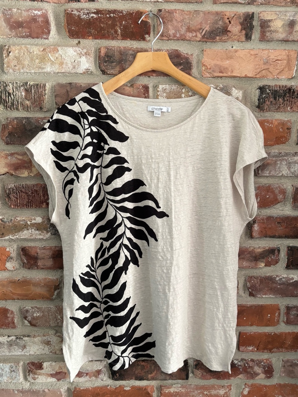 Chico’s Cream 100% Linen Leaf Printed Sleeveless Shirt Top, XL